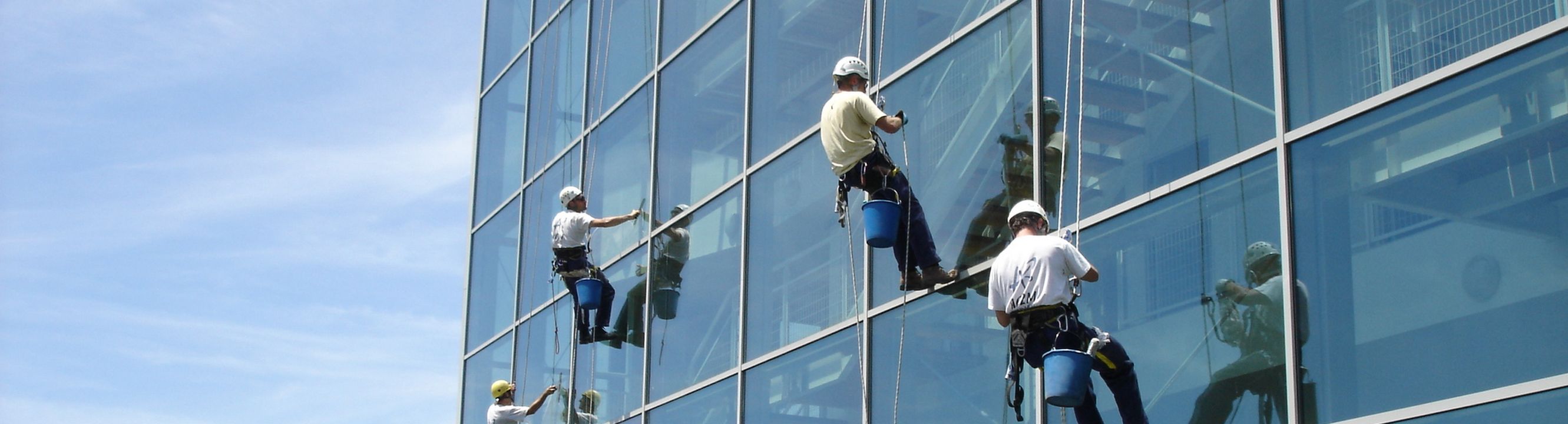 technicien cordiste urbain mulhouse lavage nettoyage de vitre façade